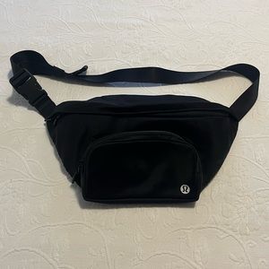 Lululemon Fanny pack / cross body